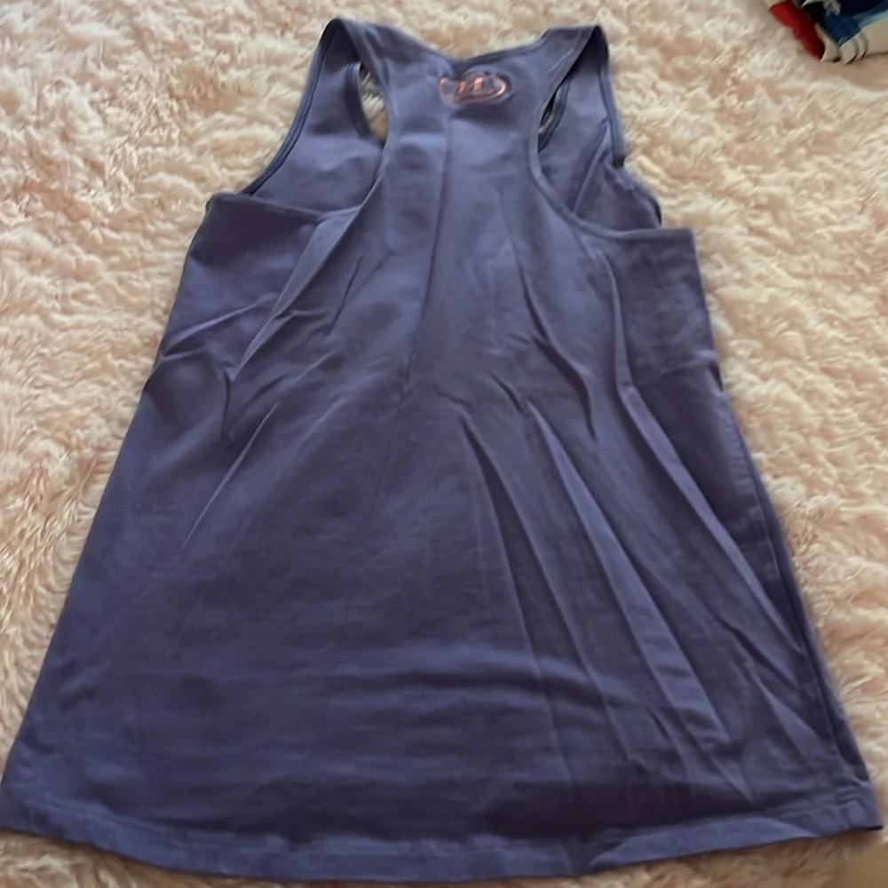Under armour tank